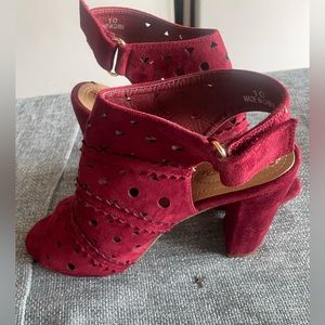 DbDk Fashion  Cranberry Lattice Sandal